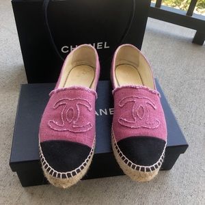 Black and pink Chanel espadrilles size 39